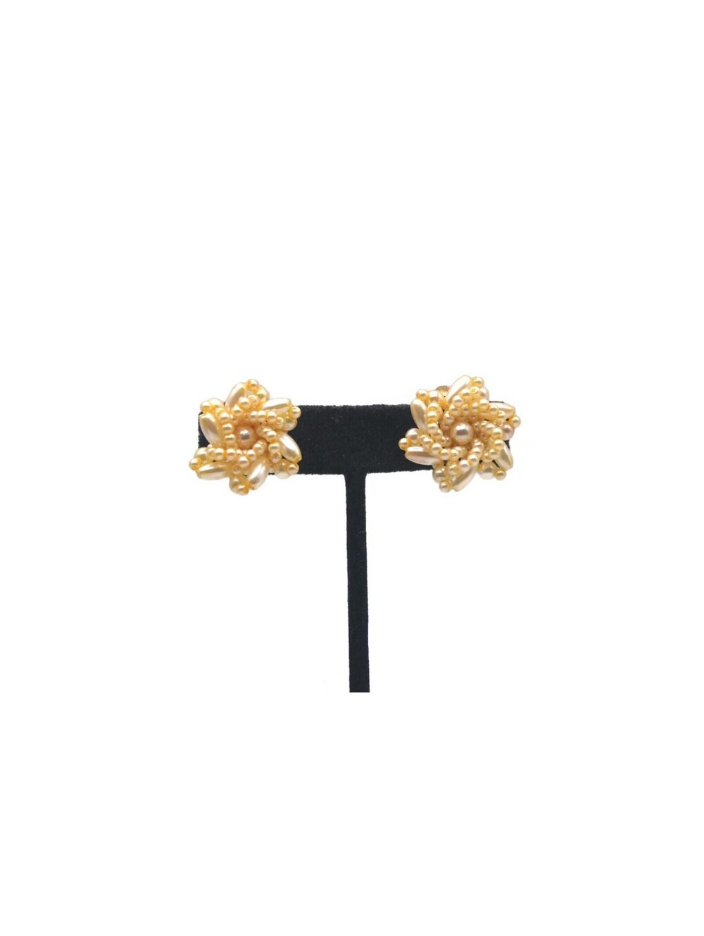 Vintage Gold and Champagne Faux Pearl Radial Starburst 3D Clip on Earrings.